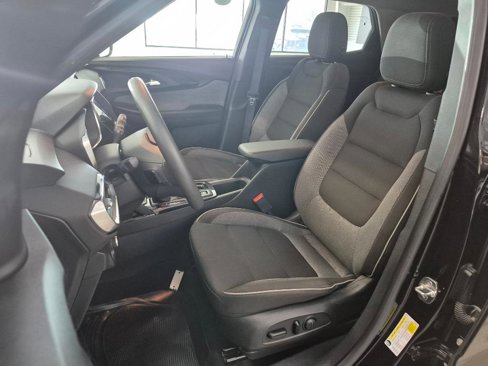 Used 2022 Chevrolet TrailBlazer LT w/ Convenience Package image 11