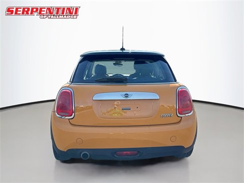 Used 2015 MINI Cooper 2-Door Hardtop image 8