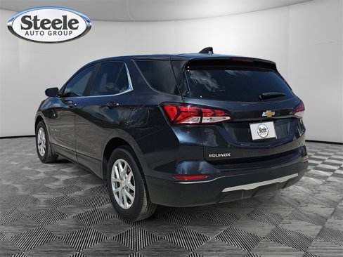 Used 2022 Chevrolet Equinox LT image 3