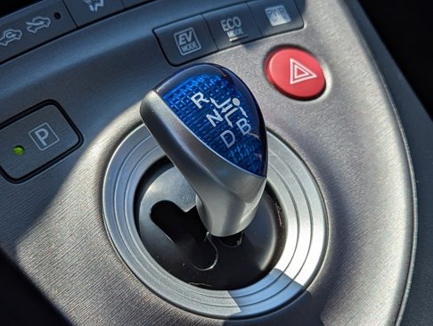 Used 2014 Toyota Prius Five image 17