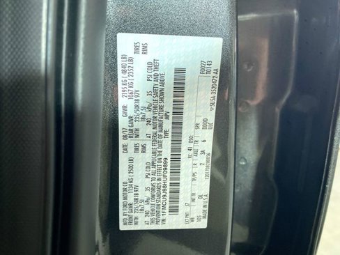 Used 2017 Ford Escape Titanium image 38