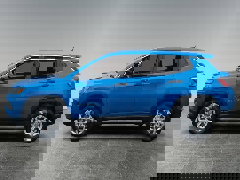 Used 2024 Jeep Compass Sport image 2
