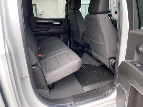 Used 2023 GMC Sierra 1500 SLE image 16