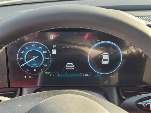 New 2025 Hyundai Elantra SEL image 19