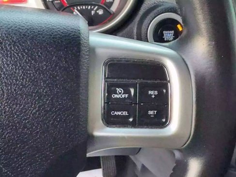 Used 2017 Dodge Journey SE w/ Flexible Seating Group image 21