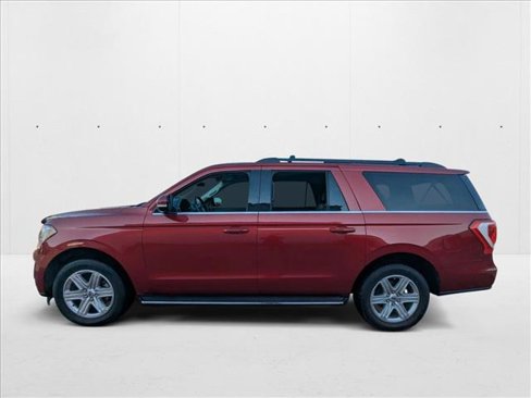 Used 2018 Ford Expedition Max XLT w/ Equipment Group 202A image 8