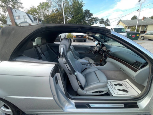 Used 2003 BMW 325Ci Convertible image 26