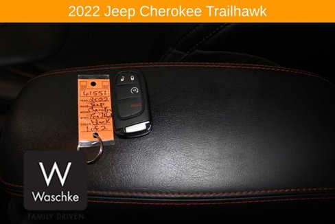 Used 2022 Jeep Cherokee Trailhawk image 36