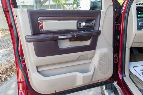 Used 2015 RAM 2500 Laramie w/ Convenience Group image 16