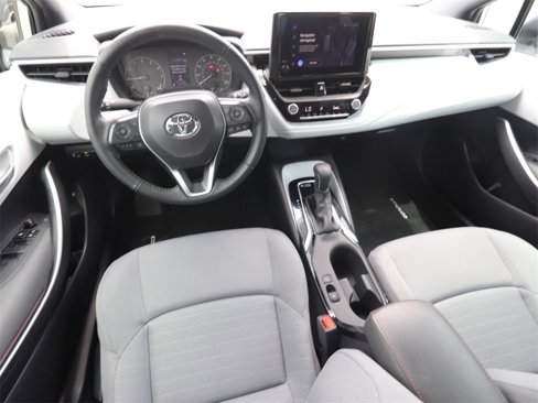 Used 2024 Toyota Corolla SE image 6