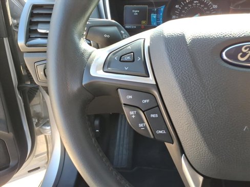 Used 2014 Ford Fusion SE image 27