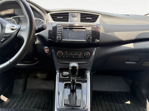 Used 2016 Nissan Sentra SR w/ Driver's Assist Package image 11