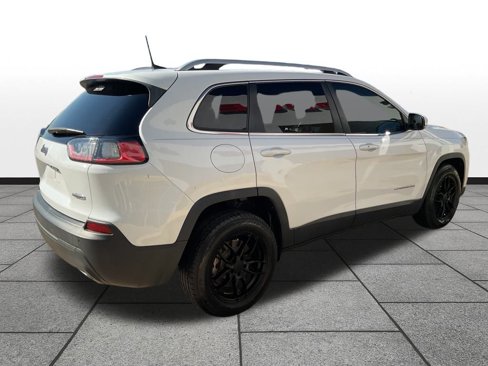 Used 2019 Jeep Cherokee Latitude Plus w/ Comfort/Convenience Group image 5