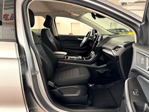 Used 2022 Ford Edge SE image 34