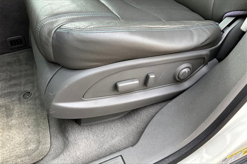 Used 2015 Chevrolet Traverse LT image 39