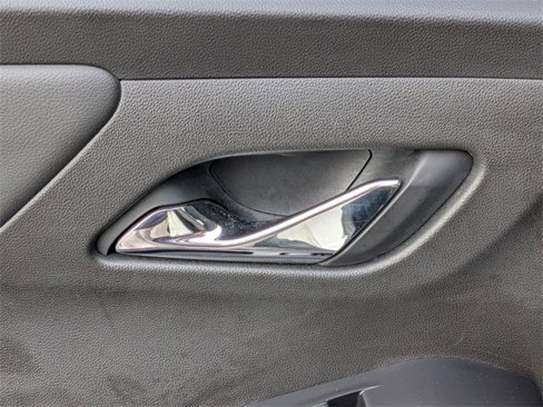 Used 2021 Chevrolet Traverse LT image 28