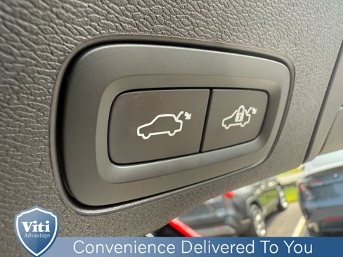 Certified 2023 Volvo XC60 B5 Plus w/ Climate Package image 25