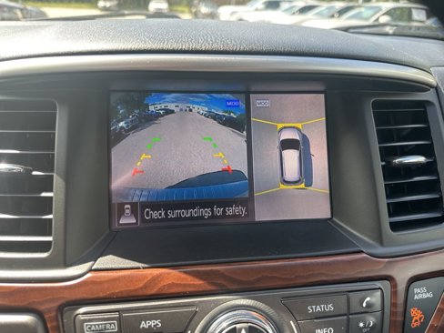 Used 2020 Nissan Pathfinder Platinum image 22