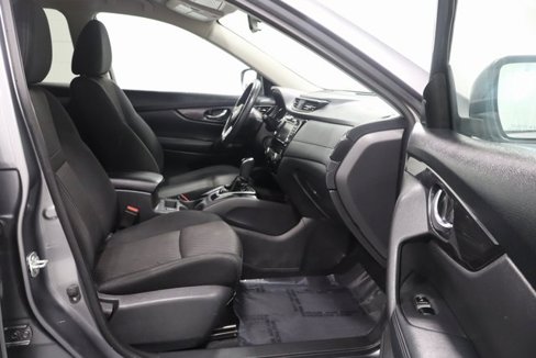 Used 2018 Nissan Rogue SV w/ Premium Package image 14