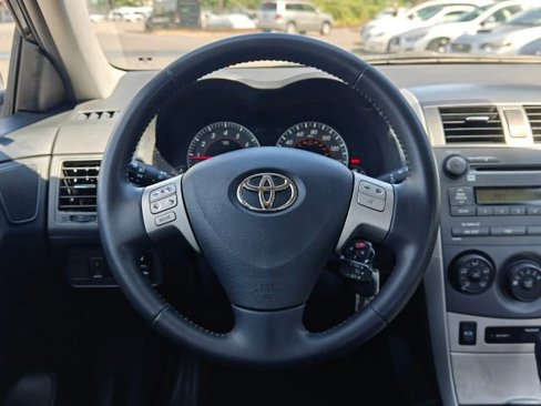 Used 2009 Toyota Corolla XRS image 12