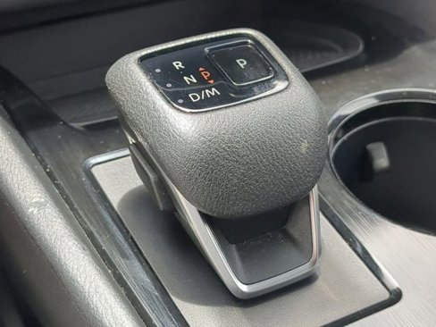 Used 2023 Nissan Rogue SV image 28