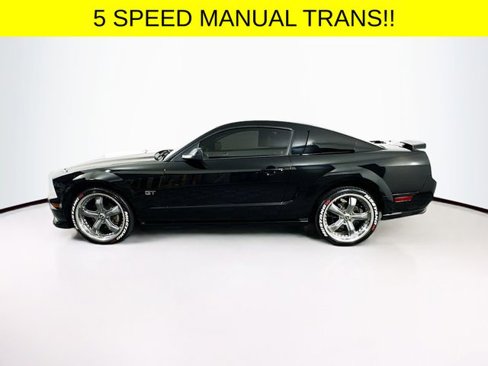 Used 2007 Ford Mustang GT Premium image 4