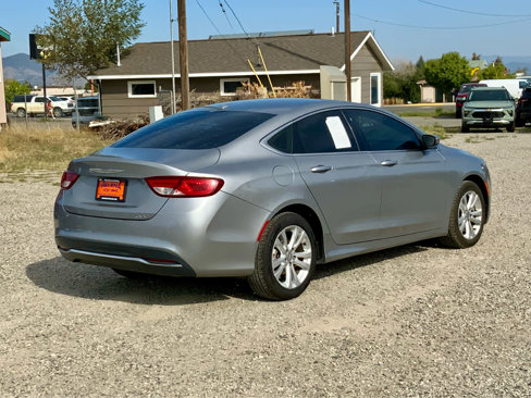 Used 2015 Chrysler 200 Limited w/ Convenience Group image 5