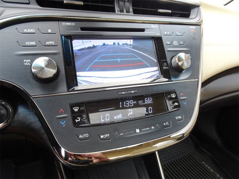 Used 2018 Toyota Avalon XLE Premium image 19