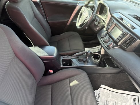 Used 2017 Toyota RAV4 LE image 15