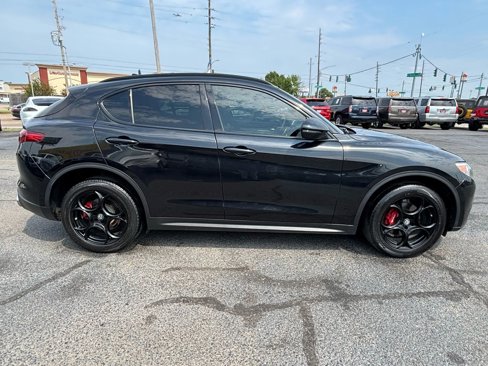 Used 2018 Alfa Romeo Stelvio Ti Sport image 13