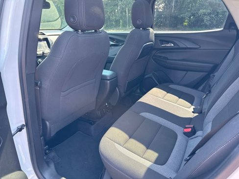 Used 2021 Chevrolet TrailBlazer LT w/ Sun and Liftgate Package image 32