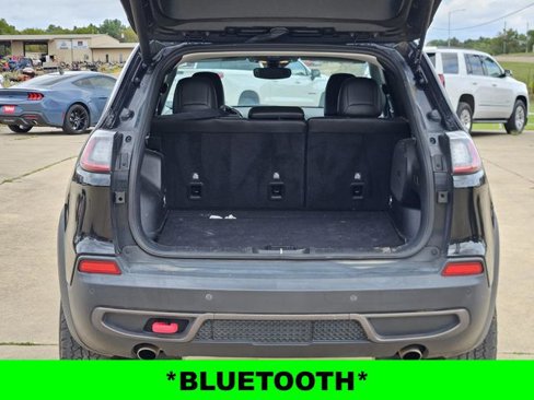 Used 2019 Jeep Cherokee Trailhawk image 14