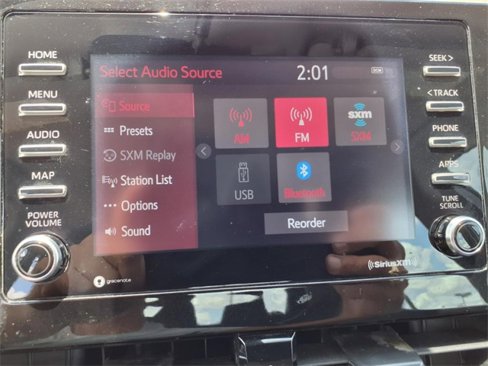 Used 2022 Toyota Camry SE image 5