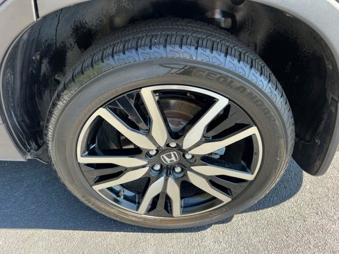 Used 2021 Honda Pilot Touring image 21