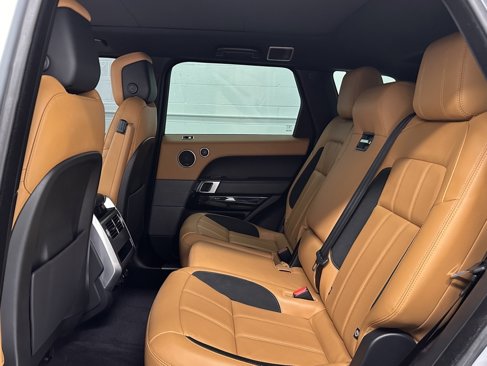 Used 2021 Land Rover Range Rover Sport HSE Dynamic image 15