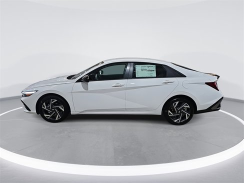 New 2025 Hyundai Elantra Sport image 8