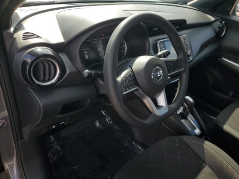 Certified 2020 Nissan Kicks SV image 16