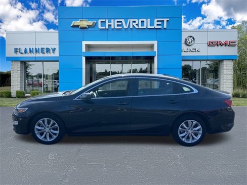 Used 2023 Chevrolet Malibu LT image 3