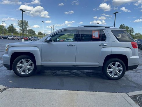 Used 2017 GMC Terrain SLT w/ Driver Alert Package I image 4