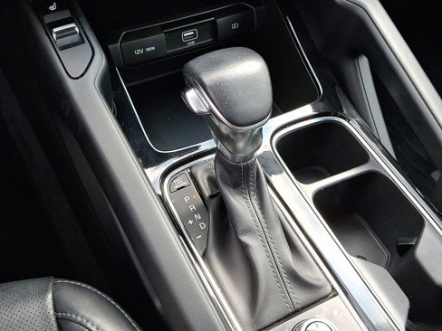 Used 2020 Kia Telluride S w/ S 8 Passenger Seating Package image 17
