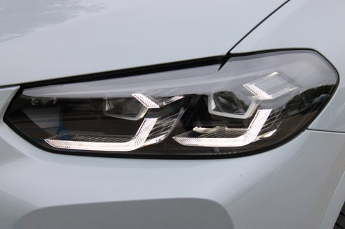 Used 2023 BMW X4 xDrive30i w/ M Sport Package image 11