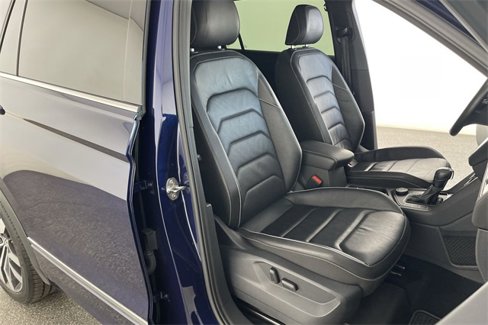 Used 2021 Volkswagen Tiguan SEL Premium R-Line image 46