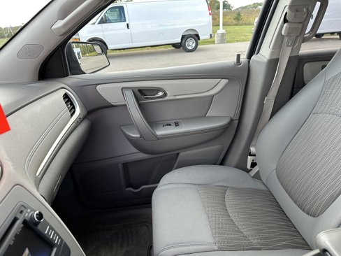 Used 2013 Chevrolet Traverse LS image 34