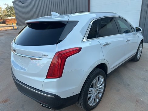 Used 2017 Cadillac XT5 Premium Luxury w/ Driver Assist Package image 7