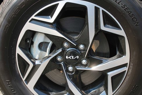 Certified 2024 Kia Sportage LX image 17