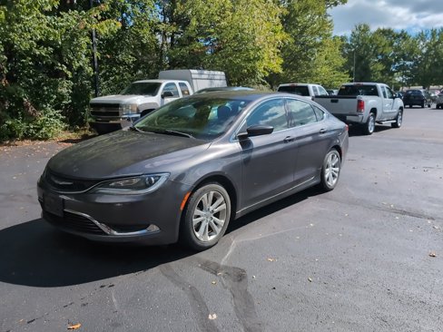 Used 2015 Chrysler 200 Limited w/ Convenience Group image 1