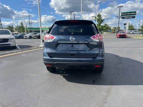 Used 2015 Nissan Rogue SV image 8