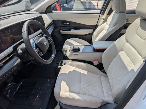 Used 2024 Nissan Ariya AWD image 10