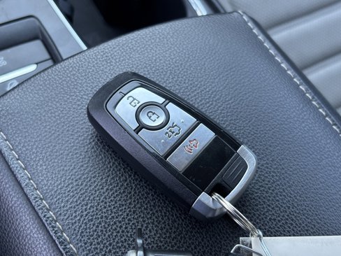 Used 2018 Ford Fusion S image 26