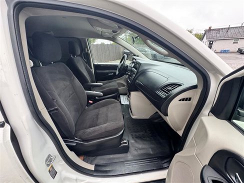 Used 2012 RAM C/V image 28
